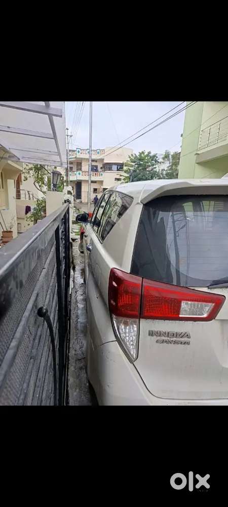 Toyota Innova Crysta 2.4 2017 Diesel Manual