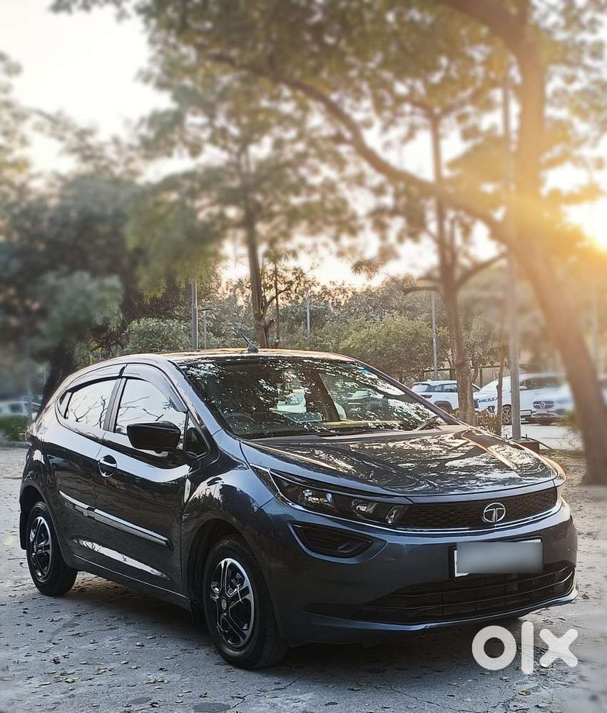 Tata Altroz 1.2 Xe, 2021, Petrol