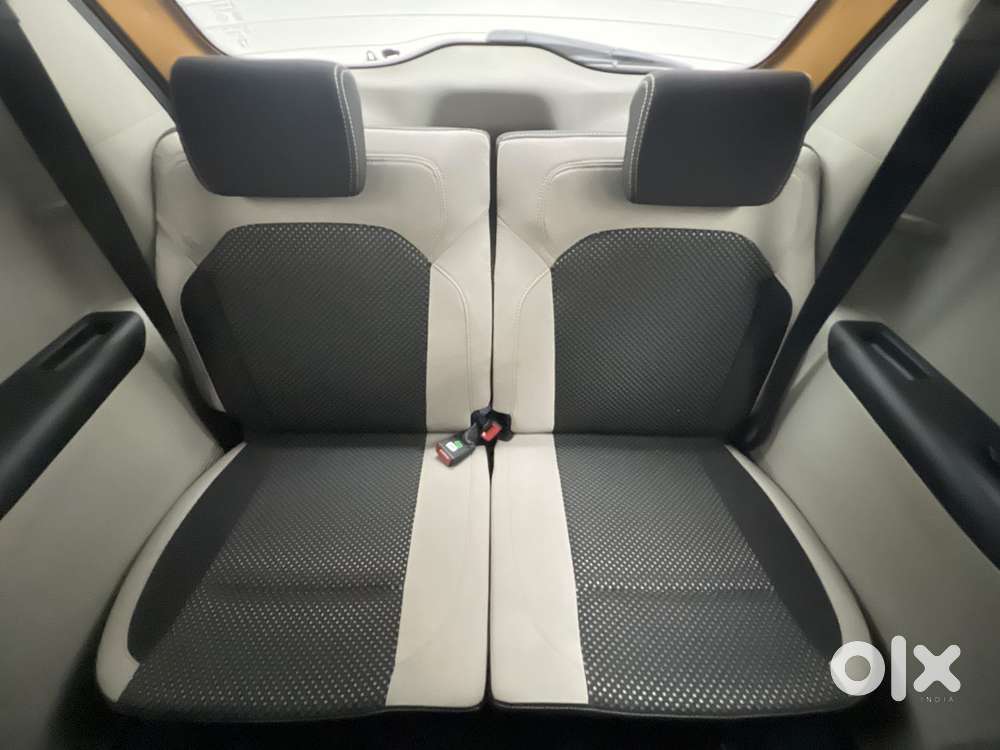 Renault Triber 1.0 Rxz Dual Tone, 2022, Petrol