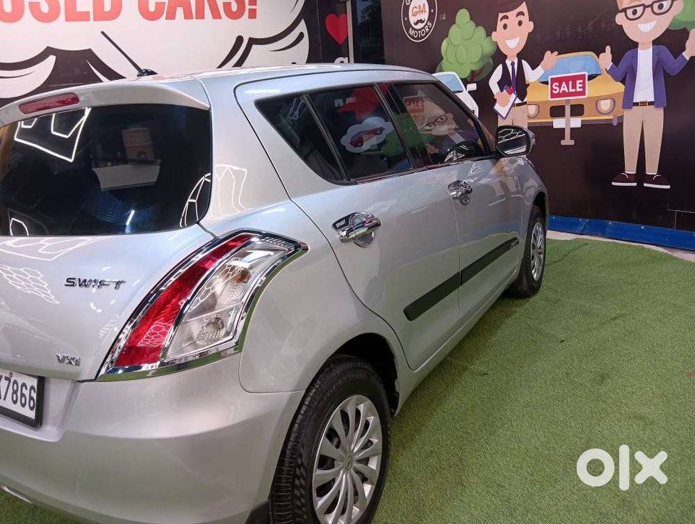 Maruti Suzuki Swift Vxi 1.2 Abs Bs-iv, 2012, Petrol