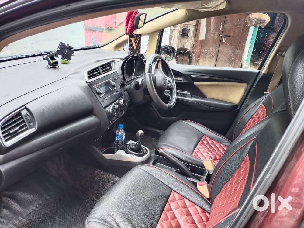 Honda Jazz; Model : 2018, Km Driven ; 49500