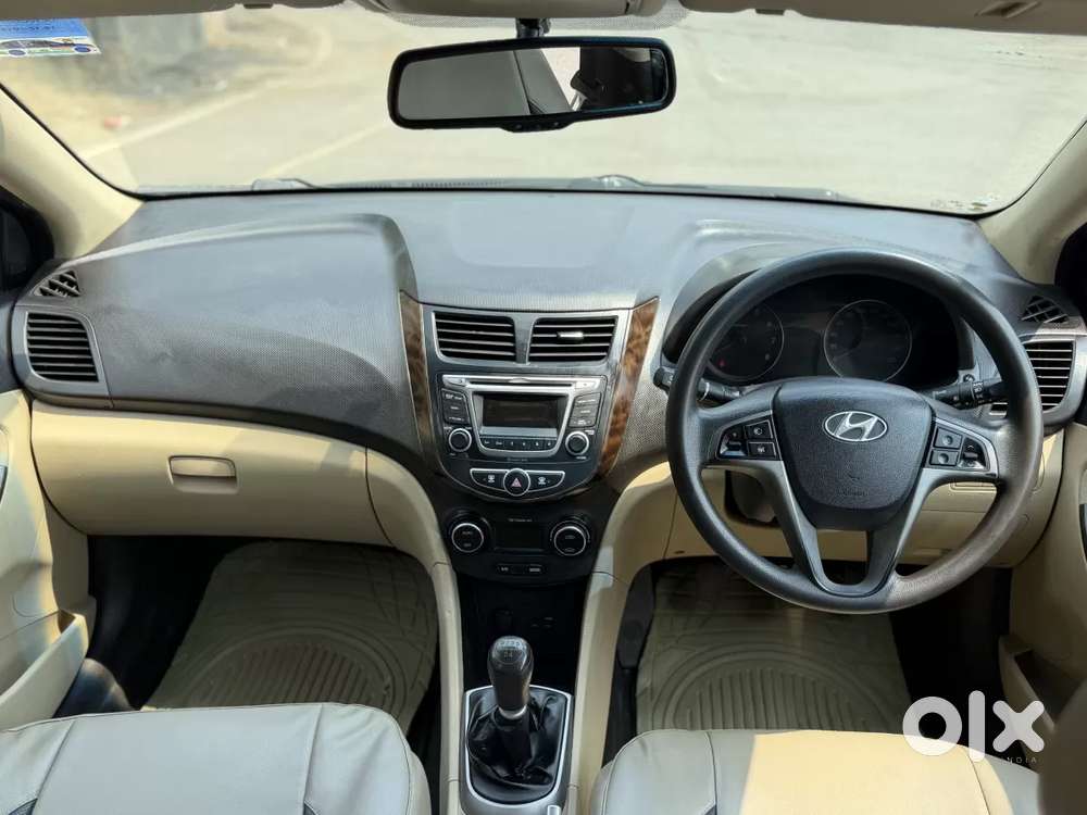 Hyundai Verna Fluidic 1.6 Vtvt, 2015, Petrol
