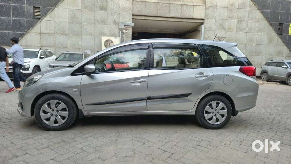 Honda Mobilio 1.5 S I-vtec Mt, 2016, Petrol