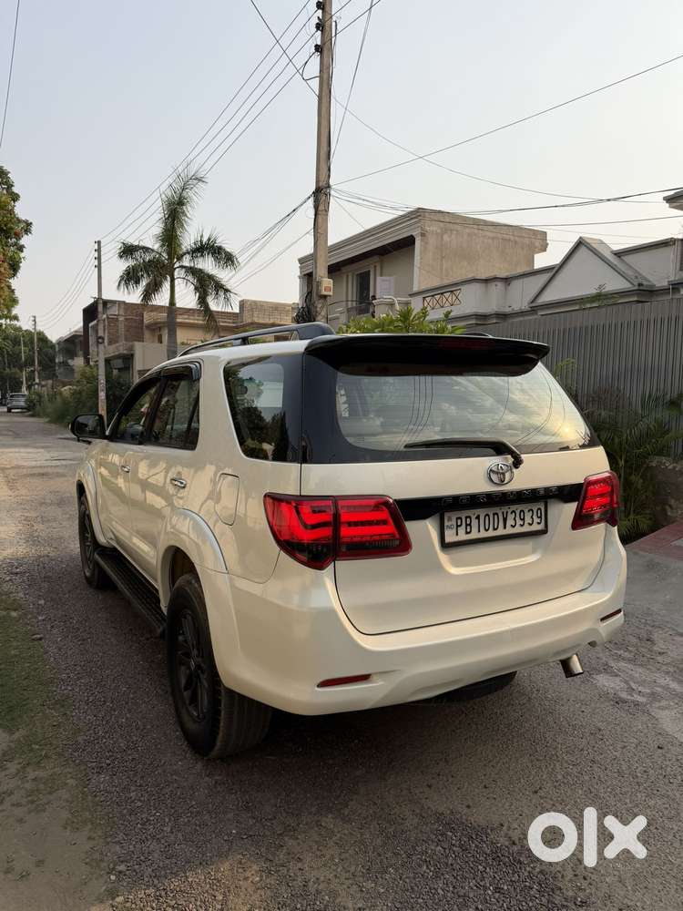 Toyota Fortuner 2011-2016 4x2 At, 2013, Diesel
