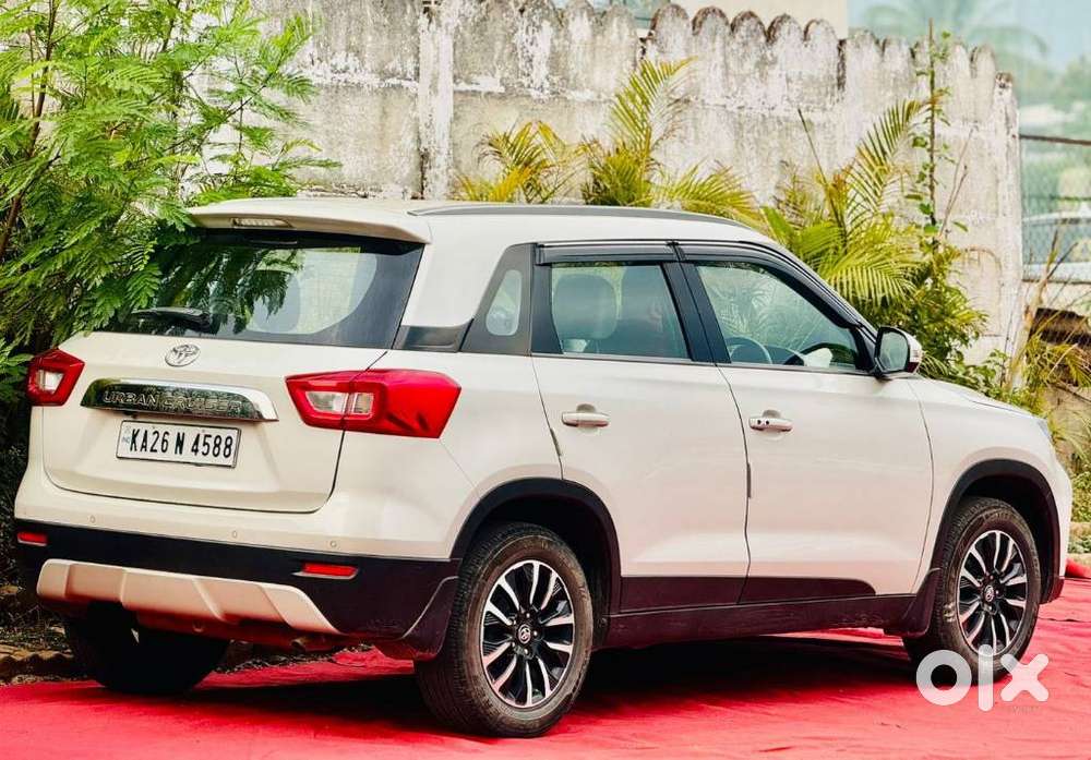 Toyota Urban Cruiser 1.5 Premium Grade Dual Tone At, 2022, Diesel