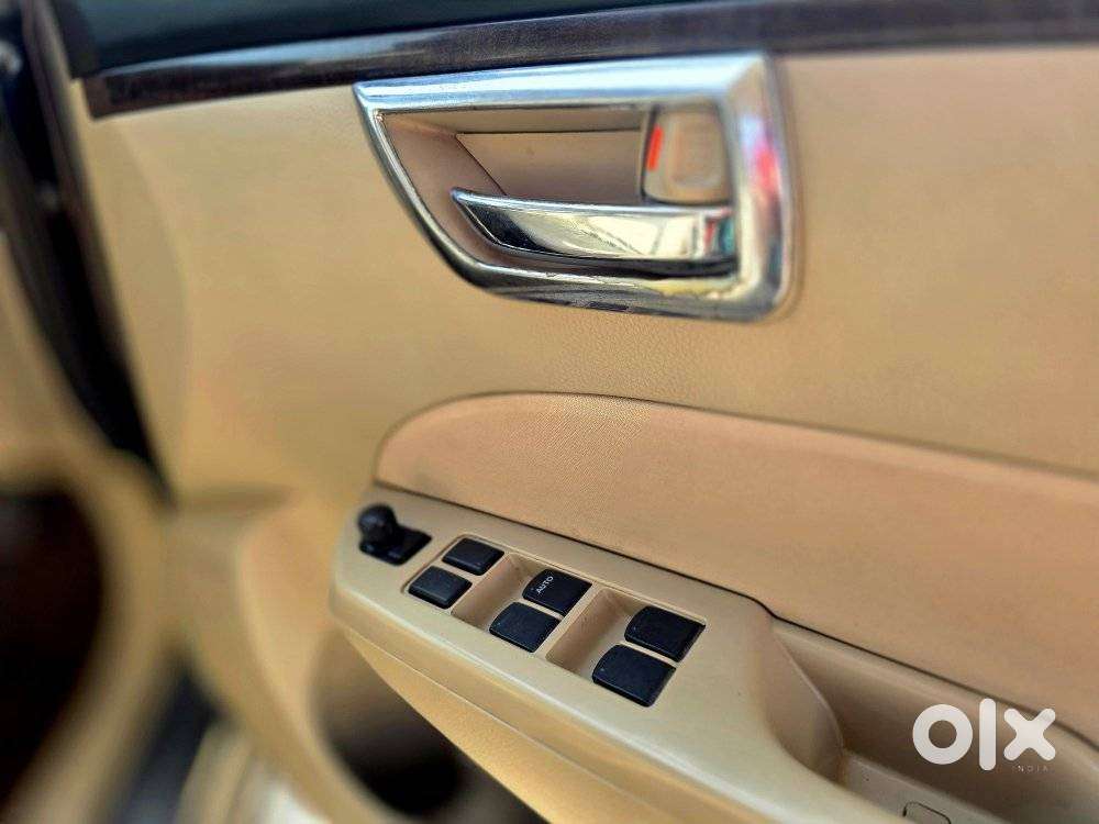 Maruti Suzuki Dzire 1.2 Vxi, 2016, Petrol