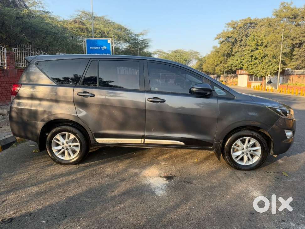 Toyota Innova Crysta