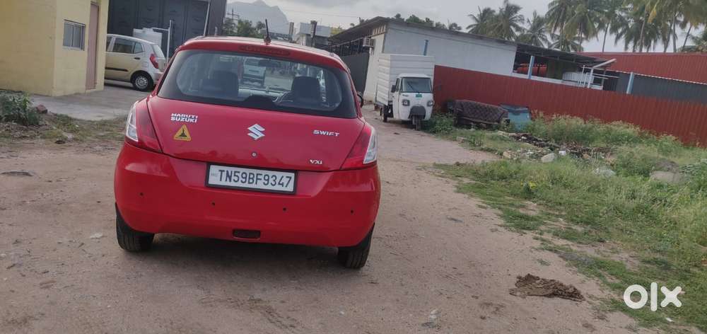 Maruti Suzuki Swift Vxi + Manual, 2015, Petrol