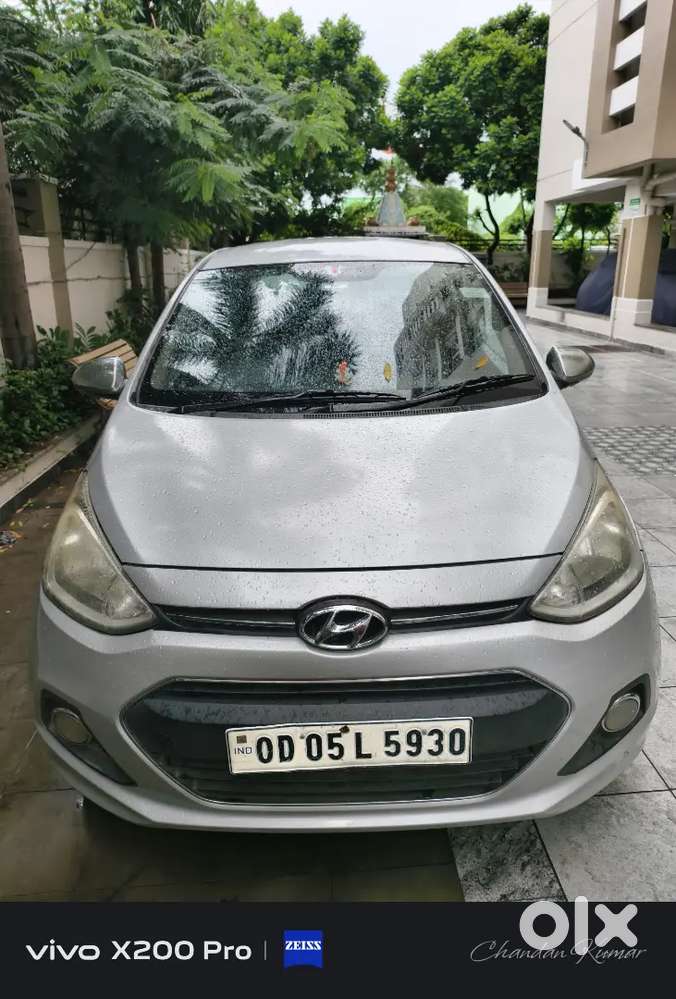 Hyundai Xcent 2015 Diesel Well Maintained