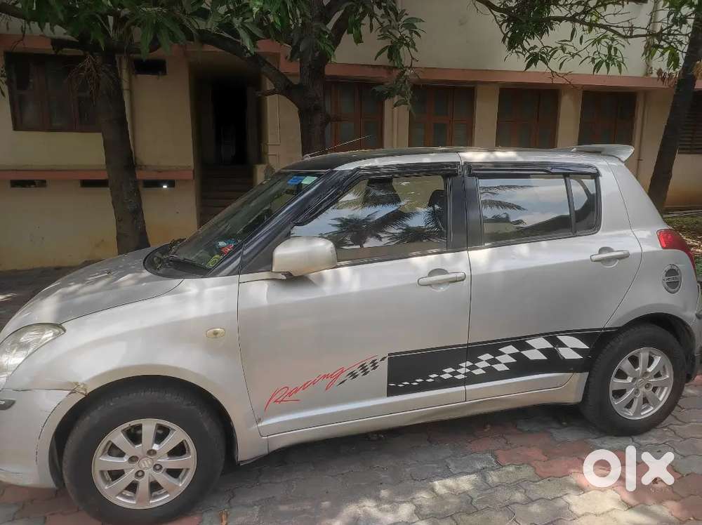 Swift 1.3 ZXI Petrol 2011
