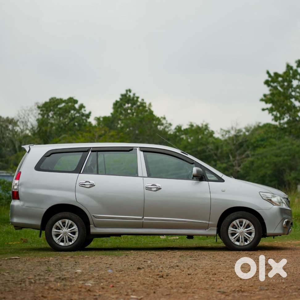Toyota Innova 2.5 G (diesel) 8 Seater, 2015, Diesel