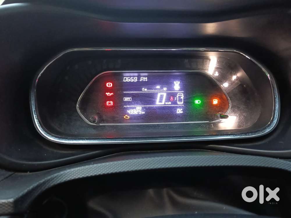 Tata Nexon Smart Plus S 1.2 Revotron Petrol 5 Mt, 2024, Cng & Hybrid..