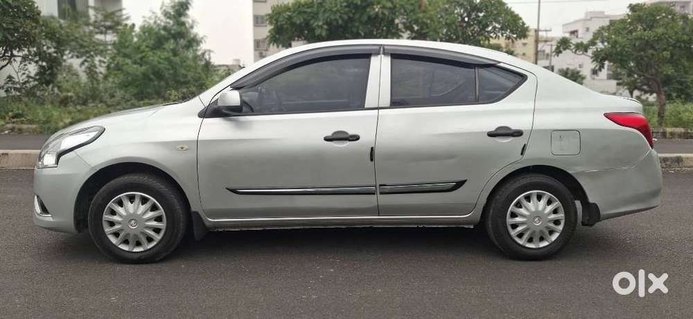 Nissan Sunny, 2016, Petrol