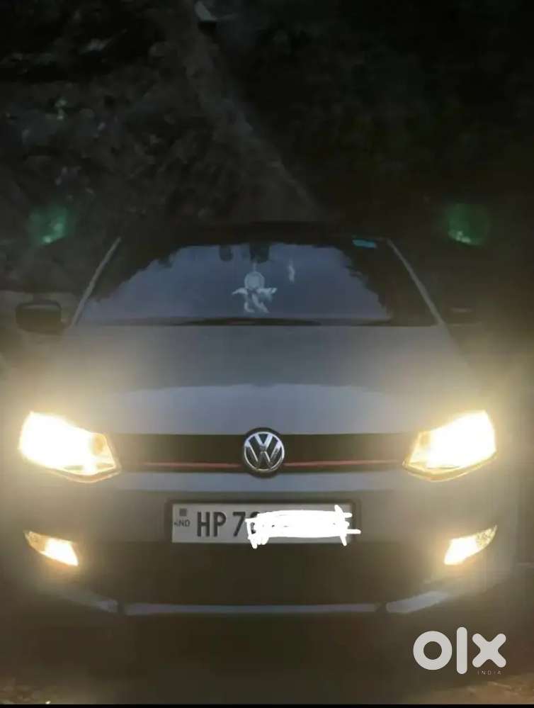 Volkswagen Polo Highline - 1.2l Mpi Petrol Top Model 2015 (nardo Grey)