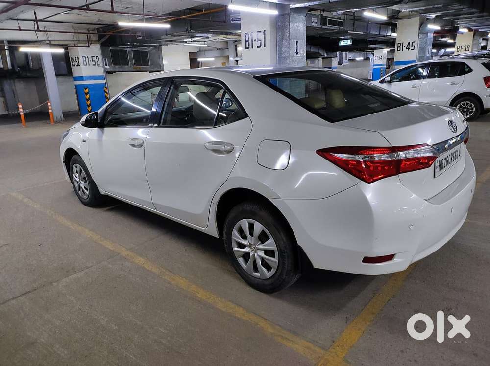 Toyota Corolla Altis 1.8 J Plus, 2015, Petrol