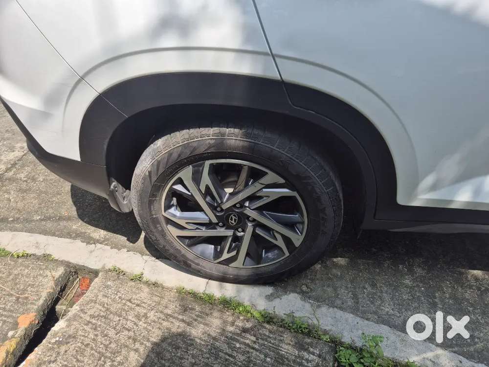 Hyundai Creta Sx (o)  2025  Petrol  Sunroof + Adas