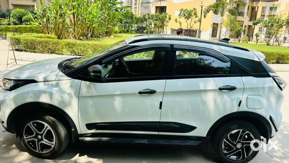 Tata Nexon 2023 Petrol 23500 Km Driven With Sunroof & Almost New