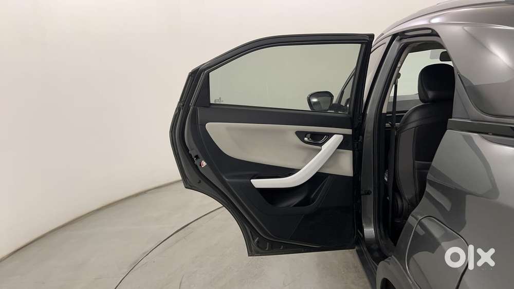 Tata Nexon Creative 1.2 Revotron Petrol 6 Mt, 2024, Petrol