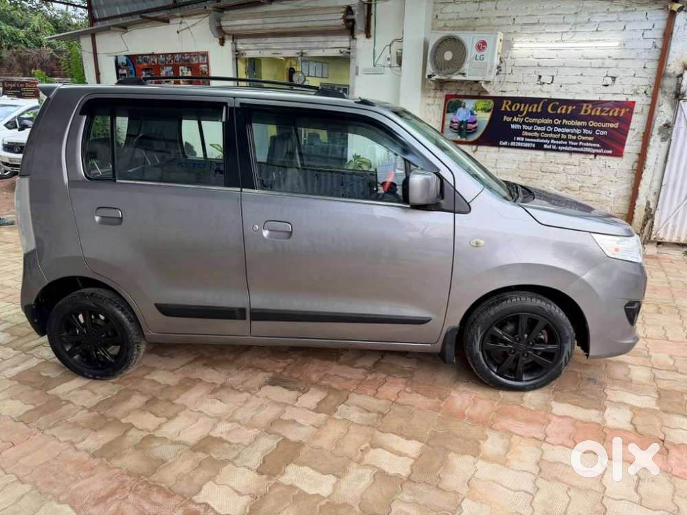 Maruti Suzuki Wagon R Stingray 1.0 Vxi Plus, 2016, Petrol