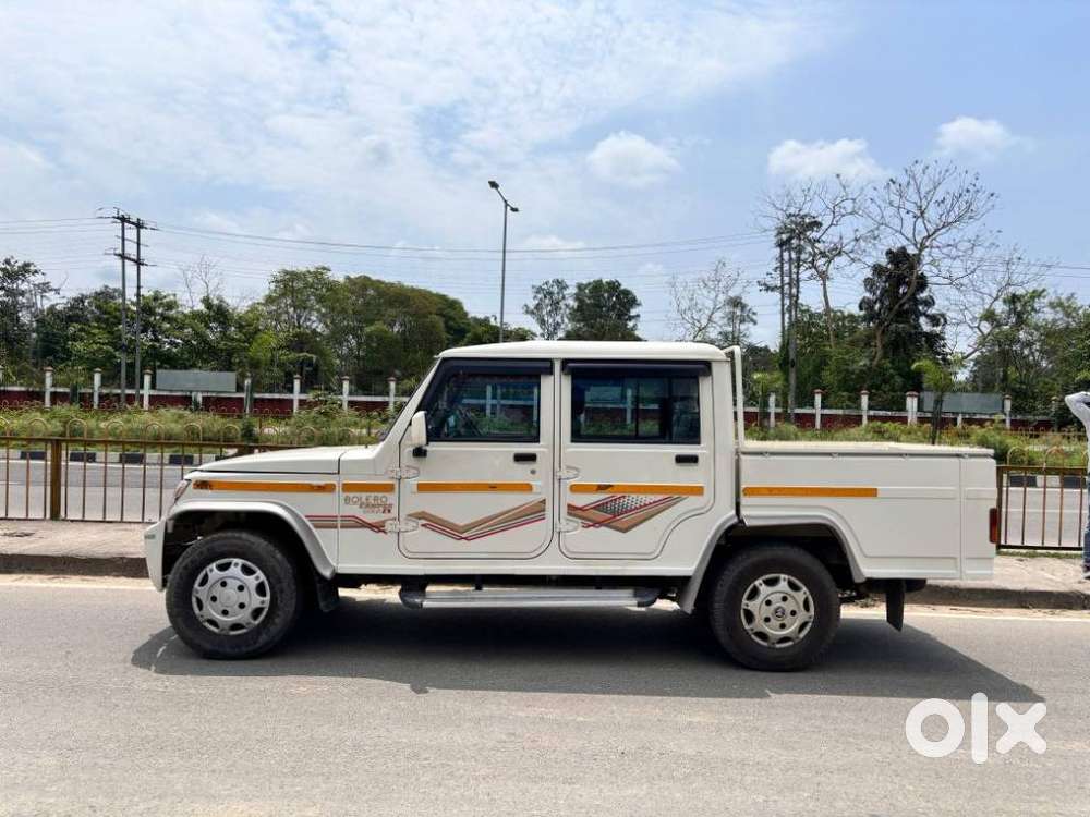 Mahindra Bolero 2.5 Camper Gold Zx, 2023, Petrol