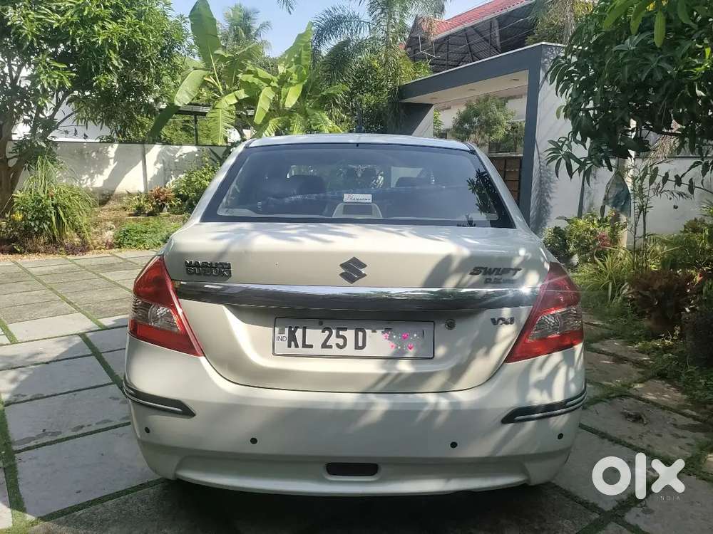 Maruti Suzuki Dzire 2012 Petrol 97500 Km Driven