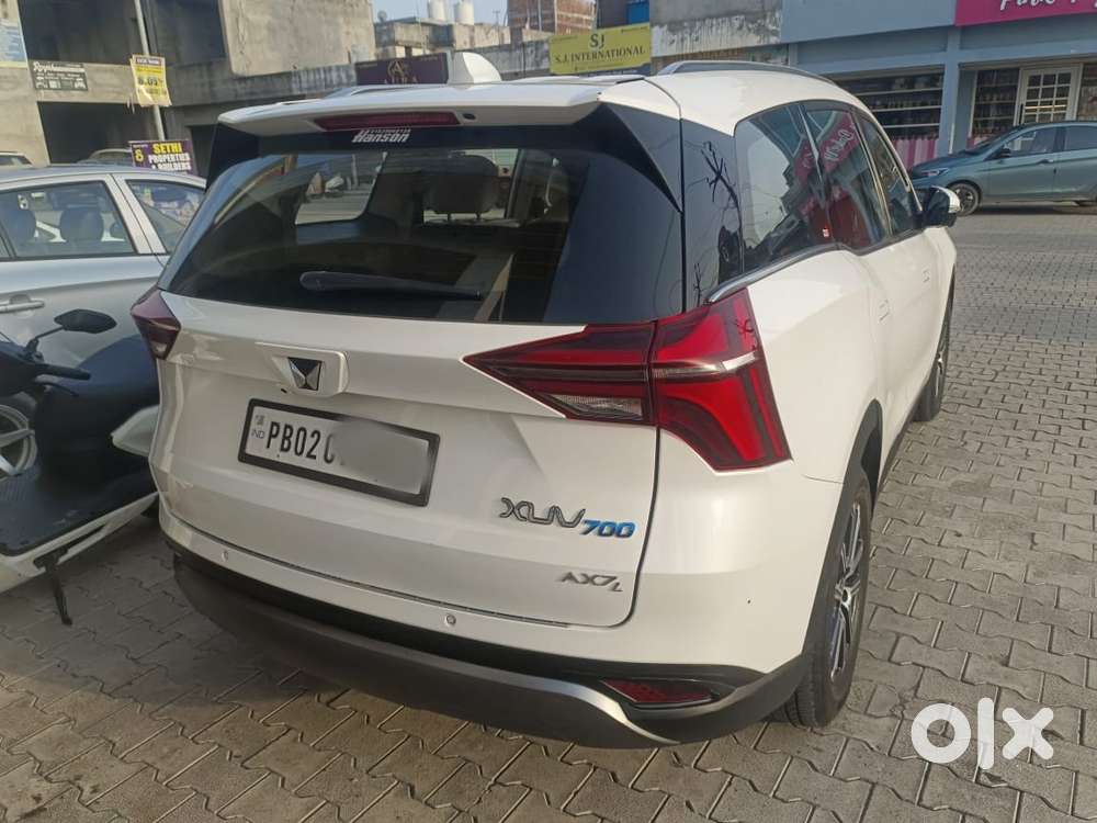 Mahindra Xuv700 2.2 Ax 7 Diesel At Luxury Pack Str Awd, 2022, Diesel