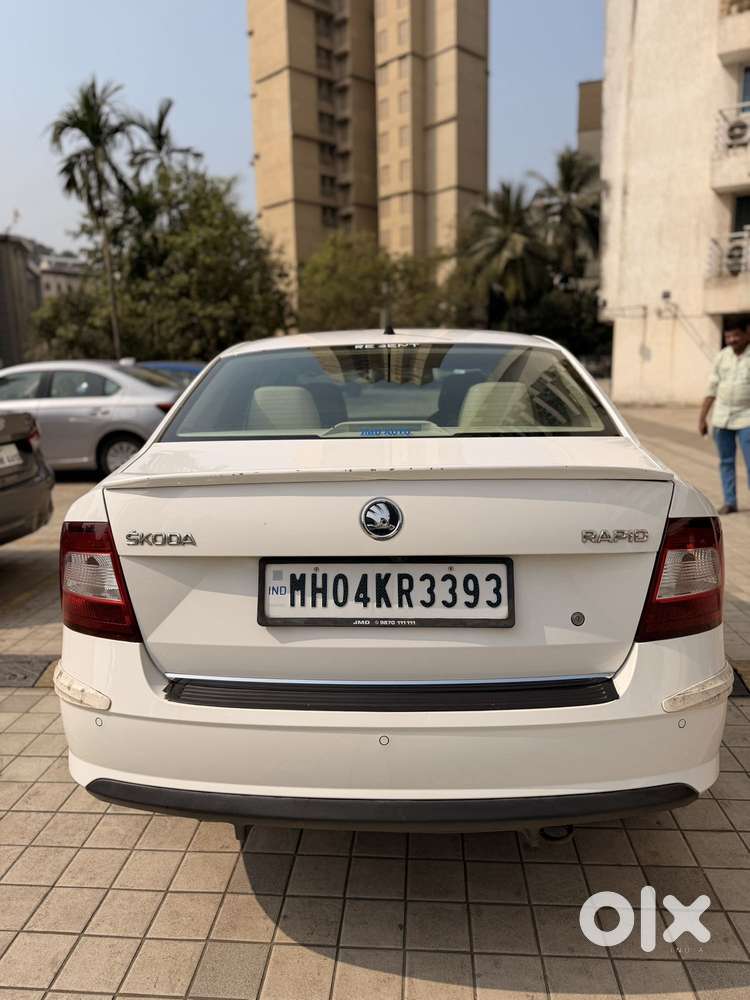Skoda Rapid 1.0 Style At, 2021, Petrol