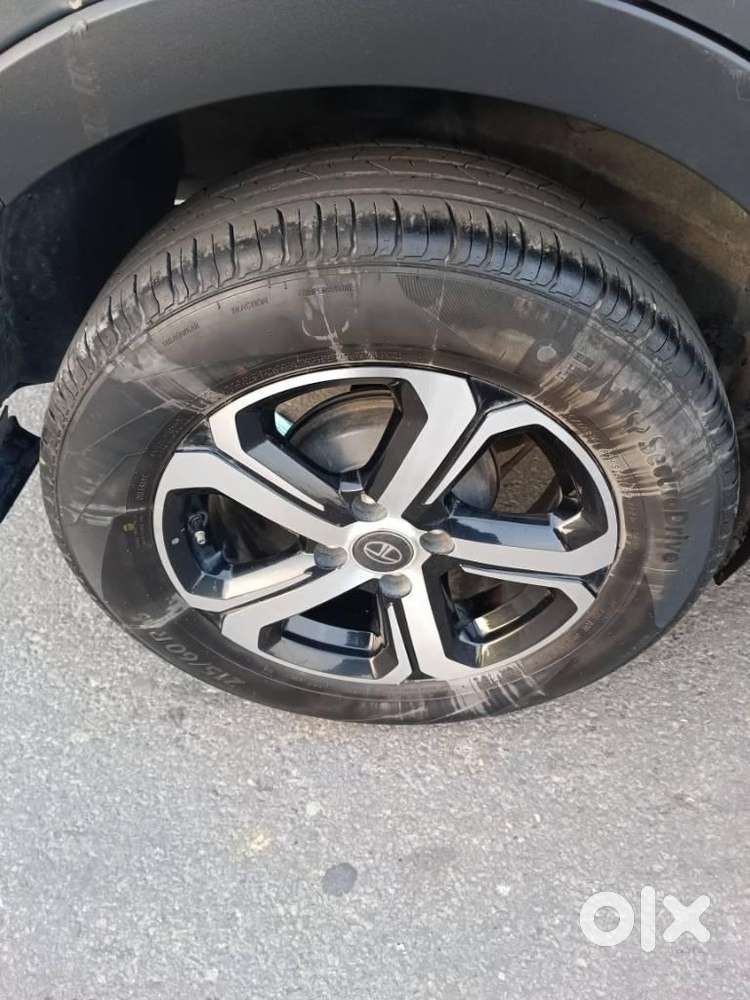 Tata Nexon 1.2 Revotron Xma Amt (s), 2022, Diesel