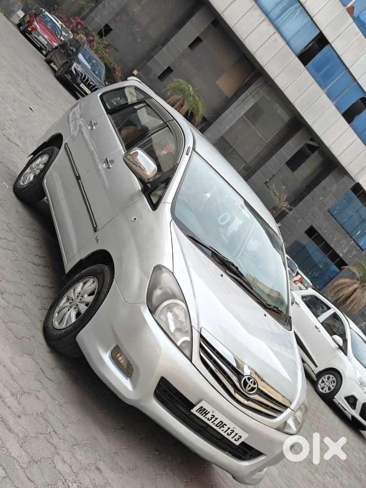 Toyota Innova 2.5 G (diesel) 8 Seater, 2010, Diesel