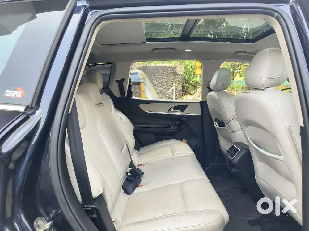 Mahindra Xuv700 Ax7l