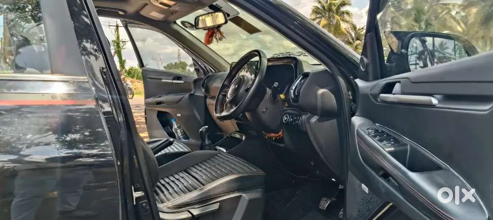 Kia Sonet 2023 Diesel 100000 Km Driven With 2years Extended Warranty