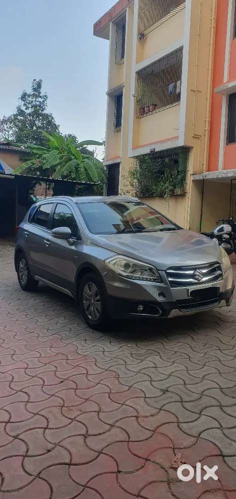 Maruti Suzuki S-cross 1.6 Alpha Diesel Well-maintained