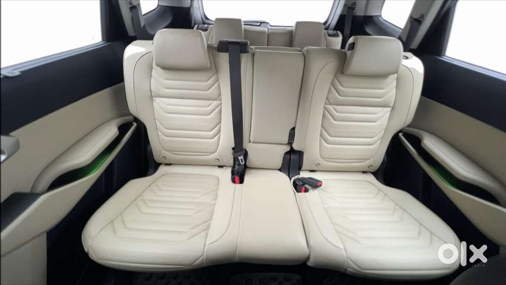 Kia Carens 1.5 Luxury Plus Turbo Dct 7 Str, 2024, Petrol