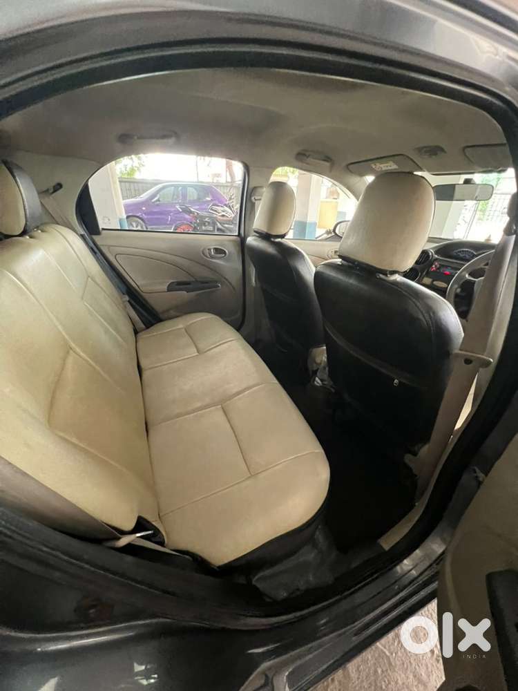 Toyota Etios Liva 2016