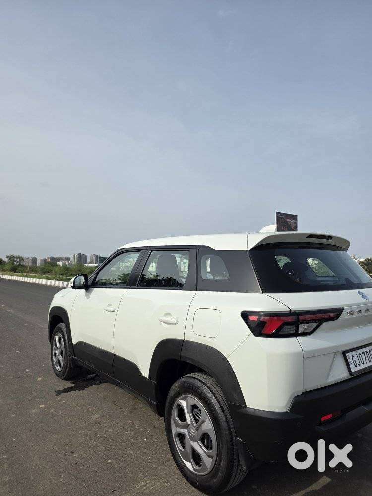Maruti Suzuki Brezza 1.5 Vxi Cng, 2024, Cng & Hybrids