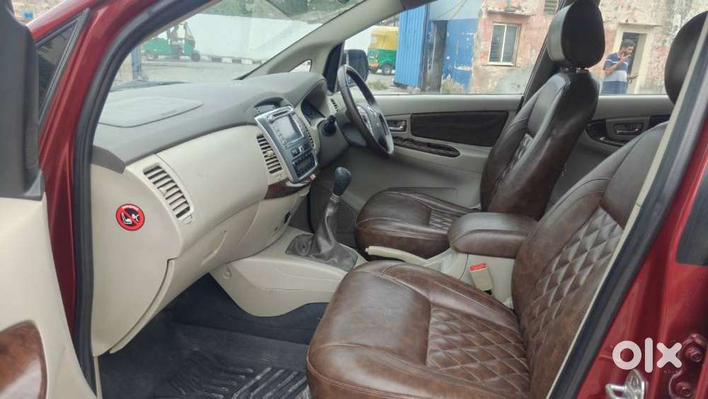 Toyota Innova 2.5 Vx 7 Str Bs-iii, 2014, Diesel
