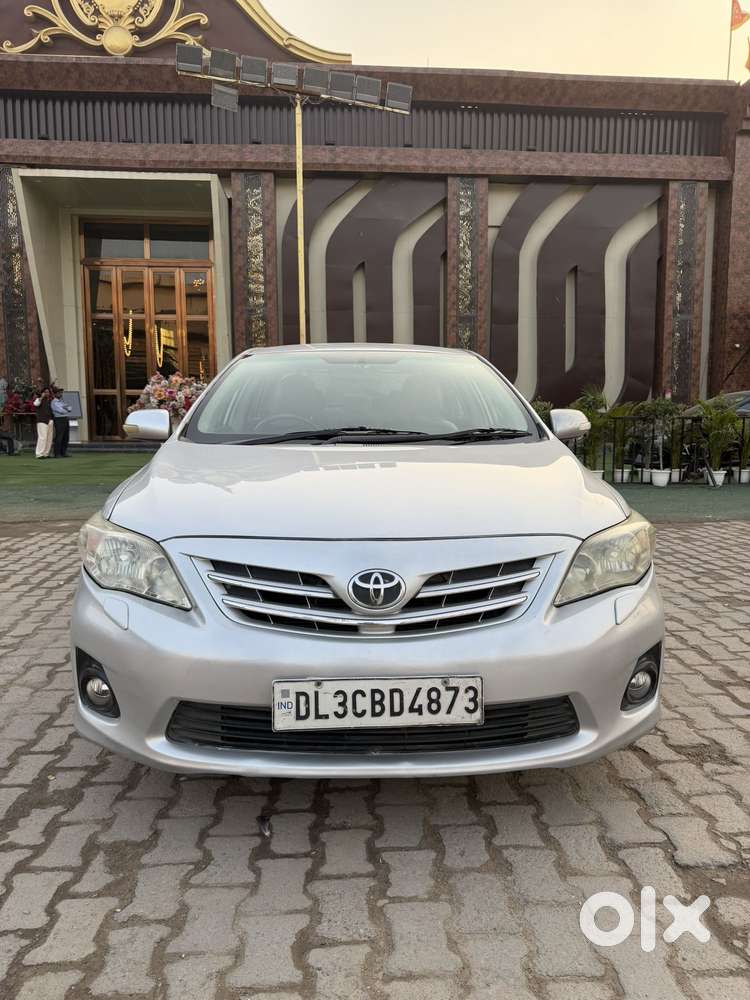 Toyota Corolla Altis 1.8 Sportz, 2011, Petrol