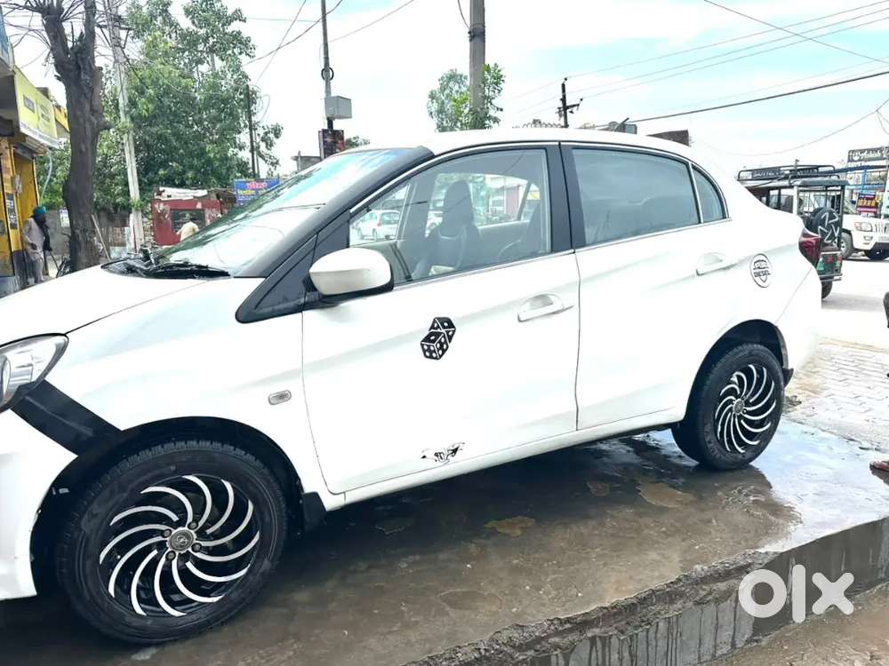 Honda Amaze 2nd Gen 2013 Diesel 111000 Km Driven