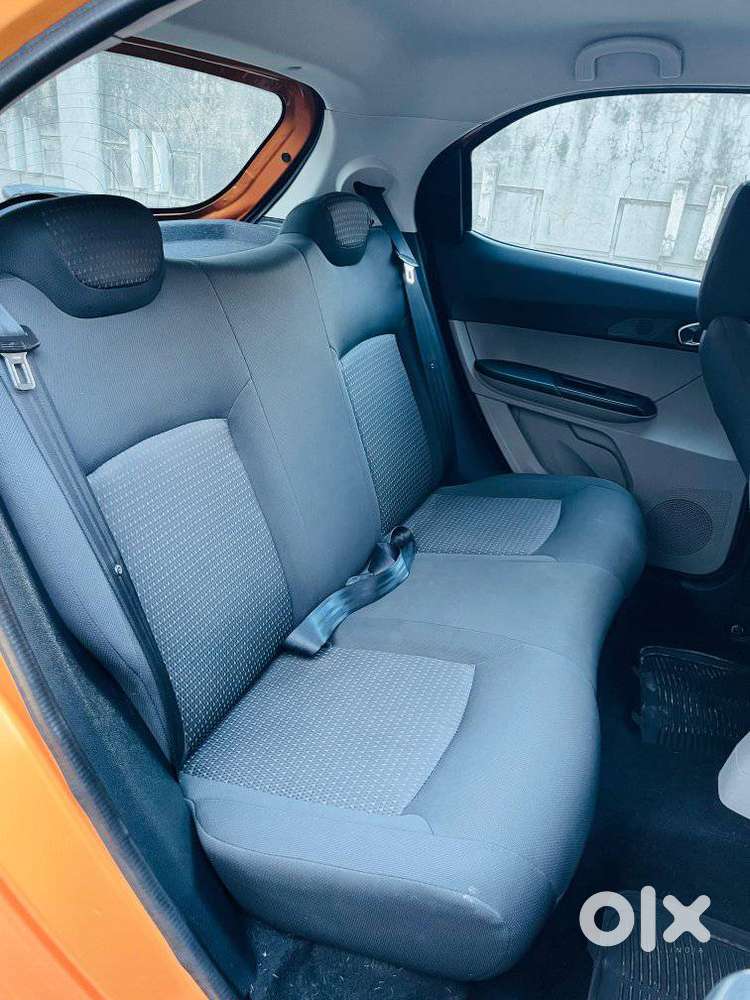 Tata Tiago 1.2 Revotron Xza, 2018, Petrol