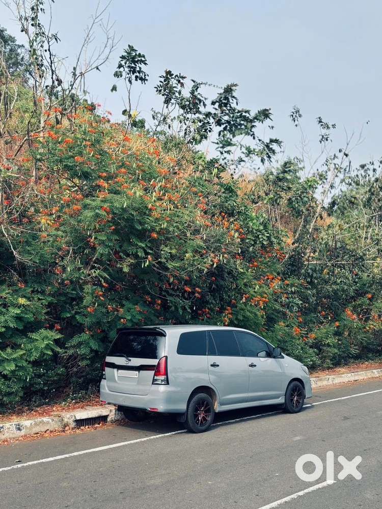 Toyota Innova Diesel 2012