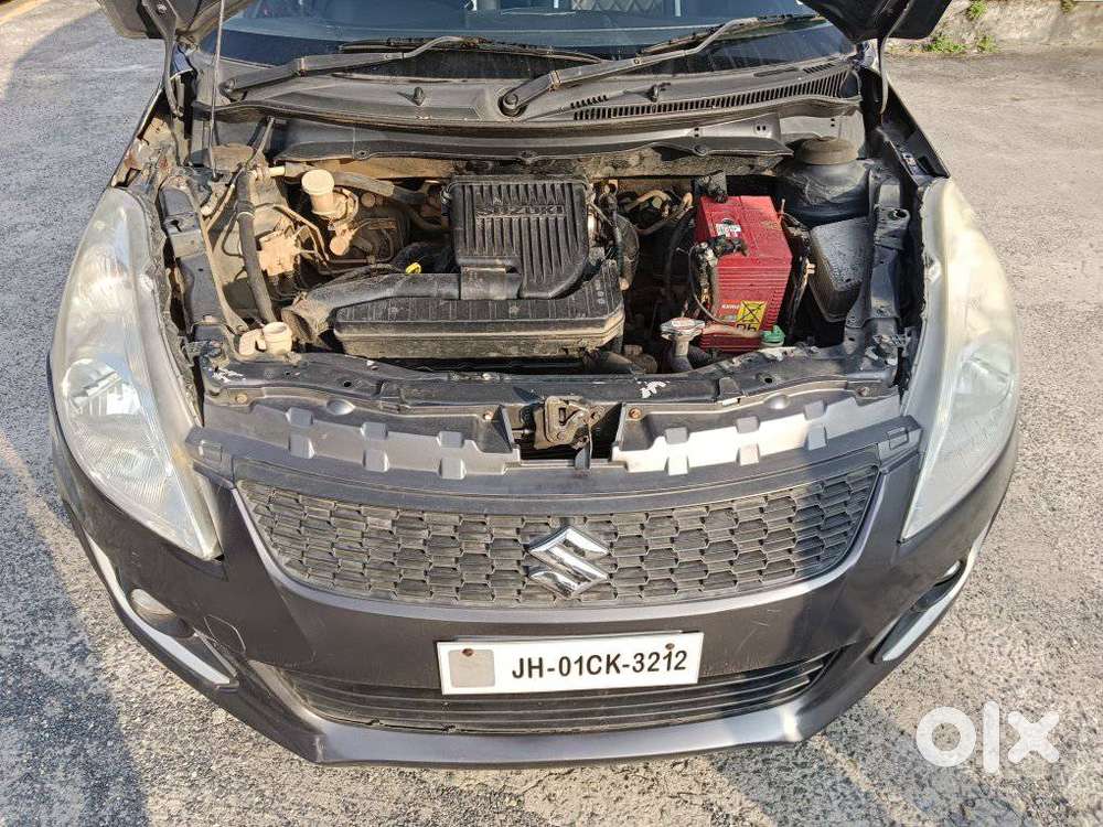 Maruti Suzuki Swift Vxi 1.2 Abs Bs-iv, 2017, Petrol