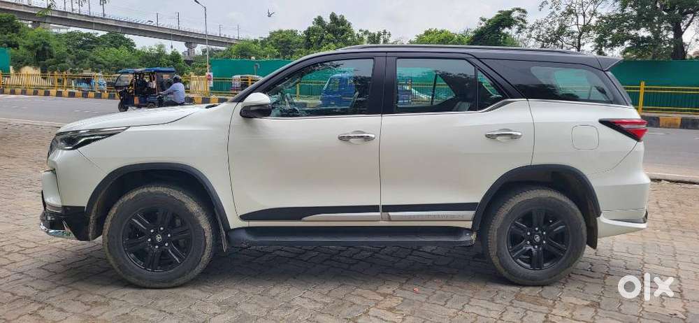 Toyota Fortuner Leader Edition (at), 2025, Diesel
