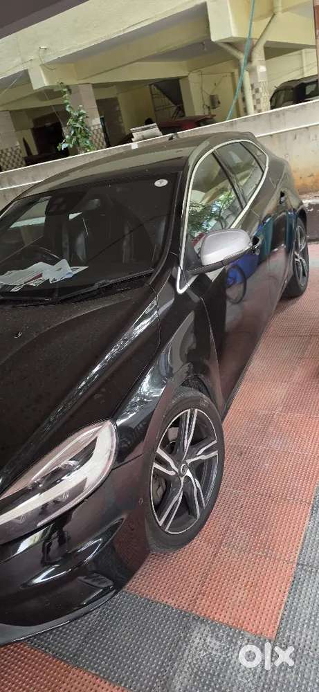 Volvo V40 2018 Diesel Well Maintained
