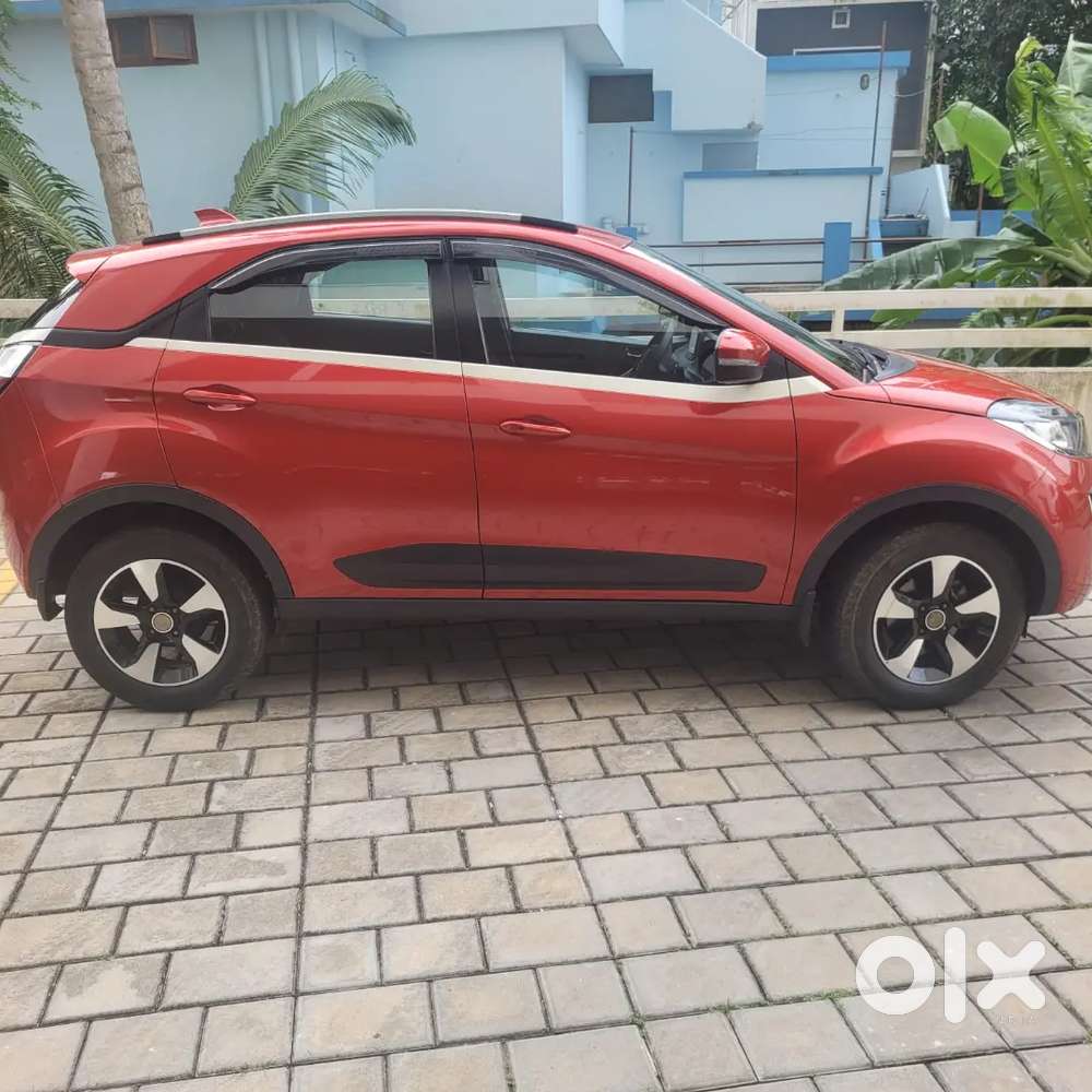 Tata Nexon Xza+ Turbo 110 Ps, 2018 Petrol 34129 Km Driven.