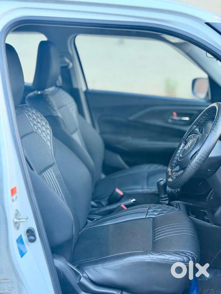 Maruti Suzuki Swift Vxi Optional, 2025, Petrol