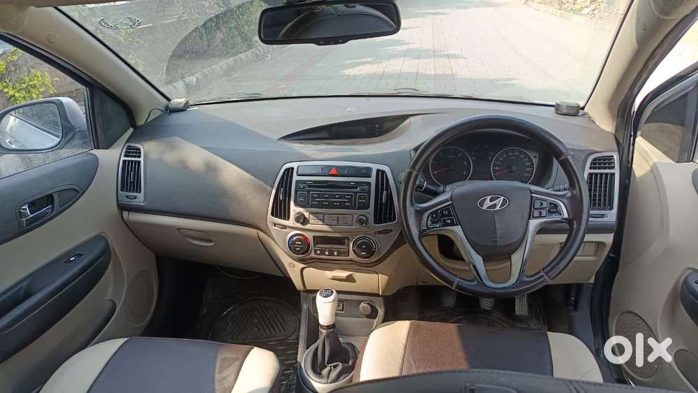 Hyundai I20 Sportz 1.4 Crdi 6 Speed Bs-iv, 2012, Diesel