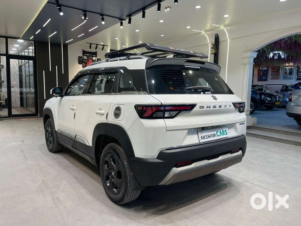 Maruti Suzuki Brezza 1.5 Zxi Smart Hybrid, 2023, Petrol
