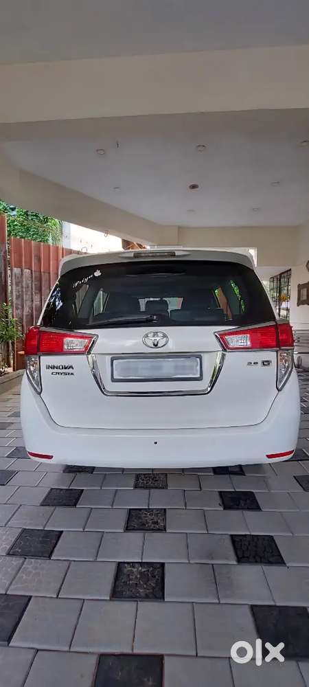Toyota Innova Crysta 2018 Diesel. Ka 20