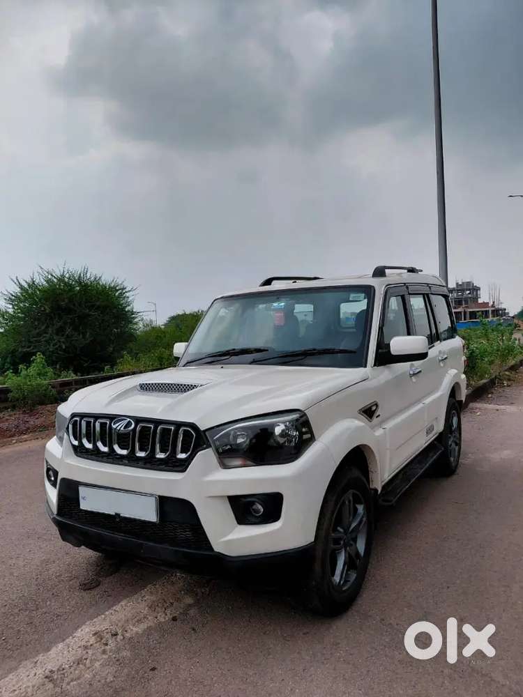 Mahindra Scorpio 2018 Diesel Well Maintained