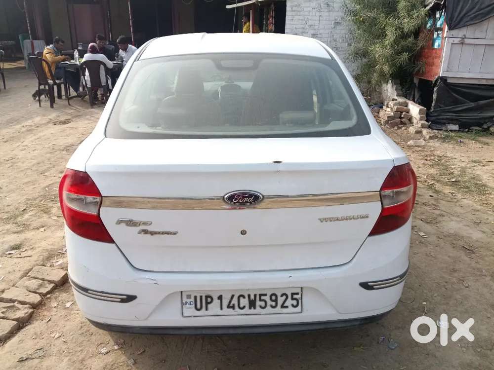 Ford Aspire Titanium 2017 Cng